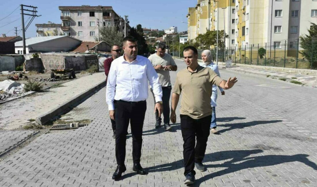 Karacabey Belediyesi, mahallelerde sorunların çözümü için sahada çalışmaya devam ediyor.