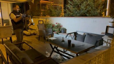 Bursa’nın İznik ilçesinde hareket halindeki bir ticari otomobilden sahil yolu