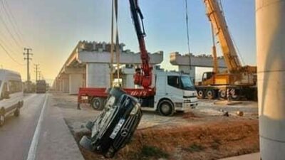 Bursa’nın İnegöl ilçesinde meydana gelen kazada kontrolden çıkan otomobil üst