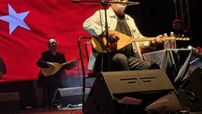 Orhaneli’nin düşman işgalinden kurtuluşu çeşitli etkinliklerle kutlandı. Orhaneli Kaymakamlığı ve