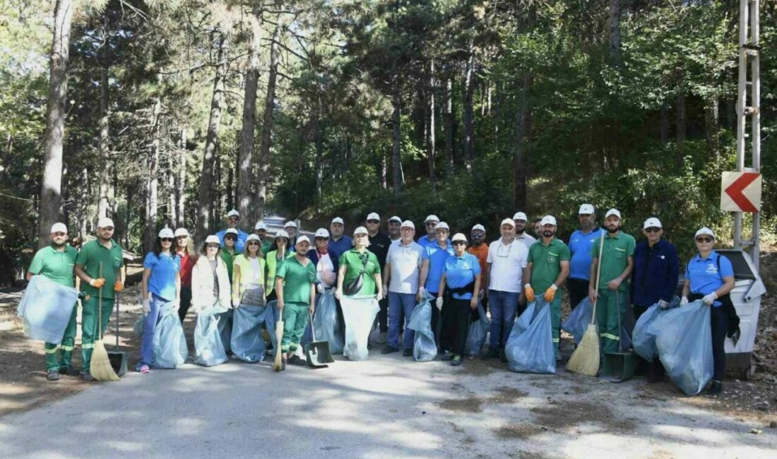 Osmangazi’de çöp toplama etkinliği Osmangazi Belediyesi daha temiz bir dünya için farkındalık amaçlı çöp