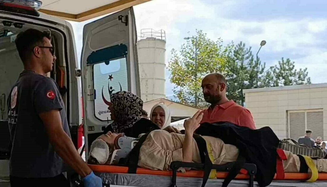 Otomobil ile çarpışan motosikletteki çift yaralandı Bursa’nın İnegöl ilçesinde otomobil ile çarpışan motosikletteki karı koca yaralandı.