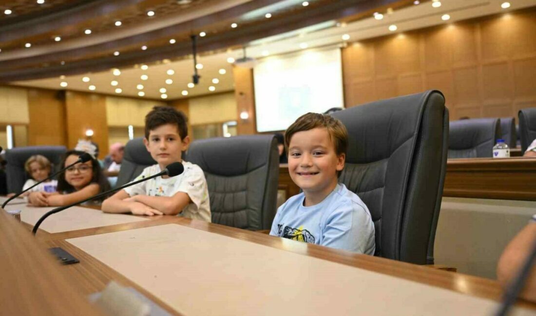 Robotik kodlamada sertifika heyecanı Büyükşehir Belediyesi’nin düzenlediği Robotik Kodlama ve Yazılım Atölyesi’ni başarıyla tamamlayan