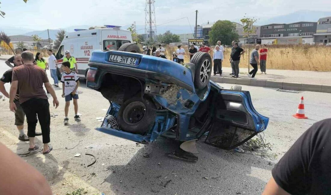 Bursa’nın İnegöl ilçesinde meydana gelen kazada kontrolden çıkan otomobil taklalar