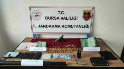 Bursa’nın İnegöl ilçesinde Jandarma ekiplerinin yaptığı operasyon film sahnelerini aratmadı.