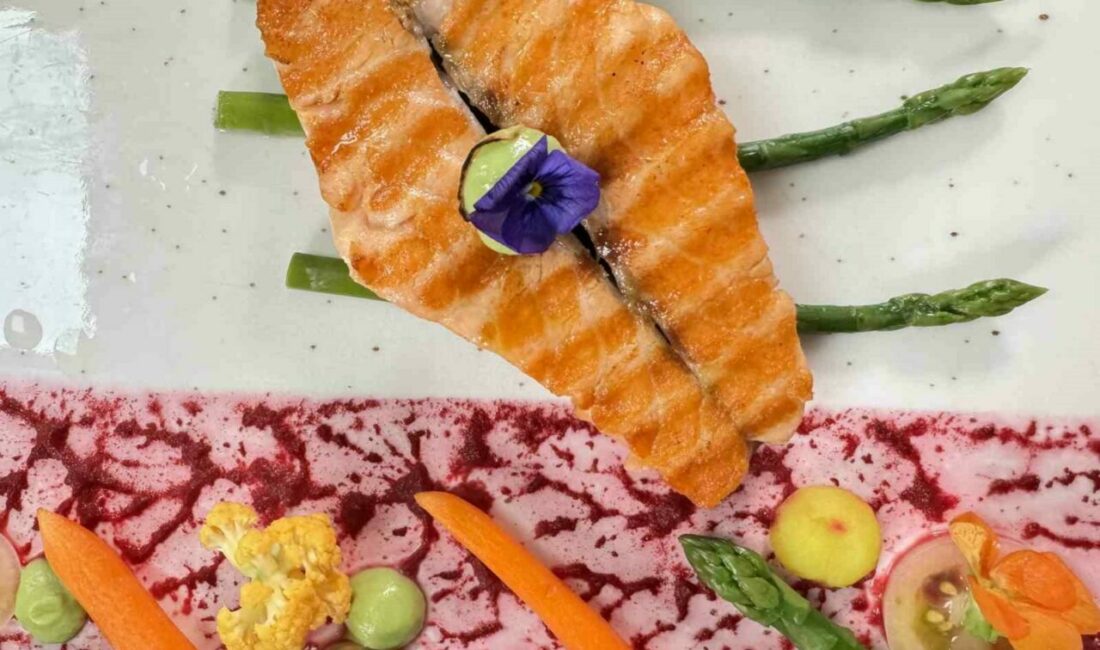 Tatlı suda yetiştirilen alabalıkların tuzlu suya alındıktan sonra 3,5-4 kilogram