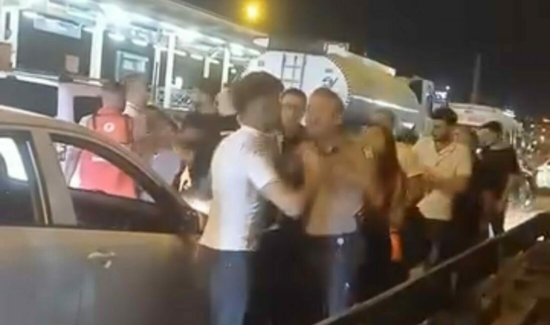 Bursa’da Ankara Yolu üzerinde iki sürücü arasında trafikte yol verme