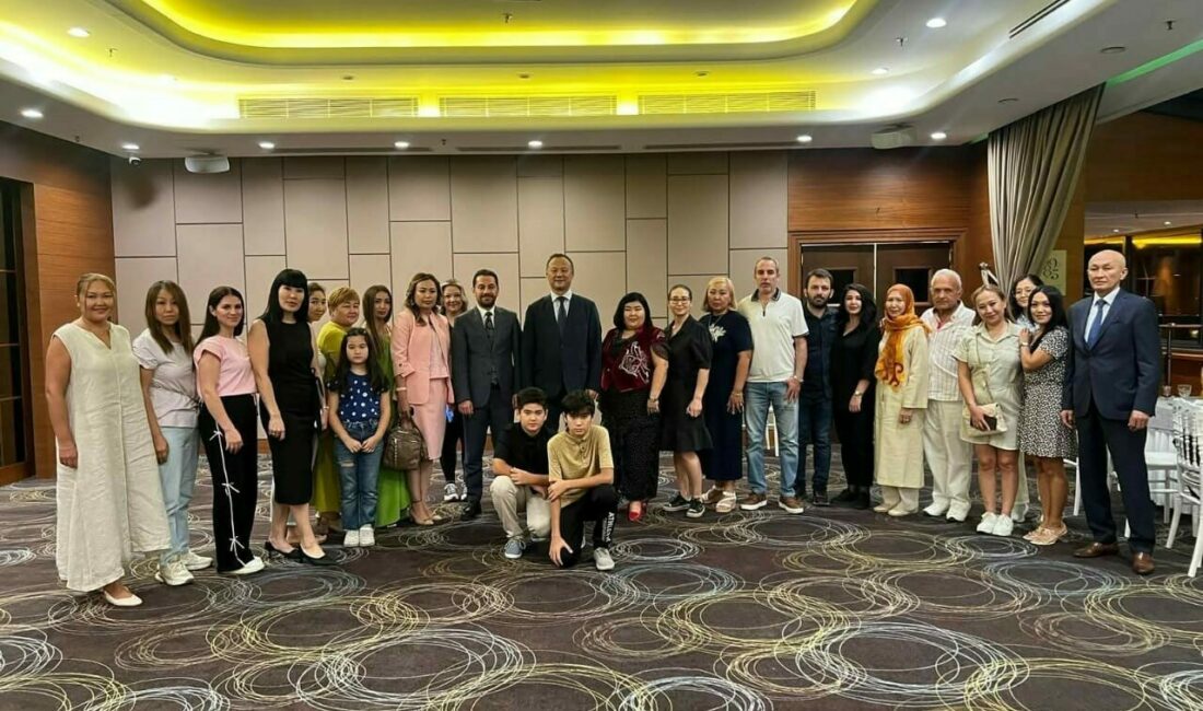 Türkiye-Kırgız Cumhuriyeti kardeşliği Bursa’da perçinlendi Kırgız Cumhuriyeti Ankara Büyükelçisi Ruslan Kazakbaev, Bursa’ya kapsamlı bir çalışma