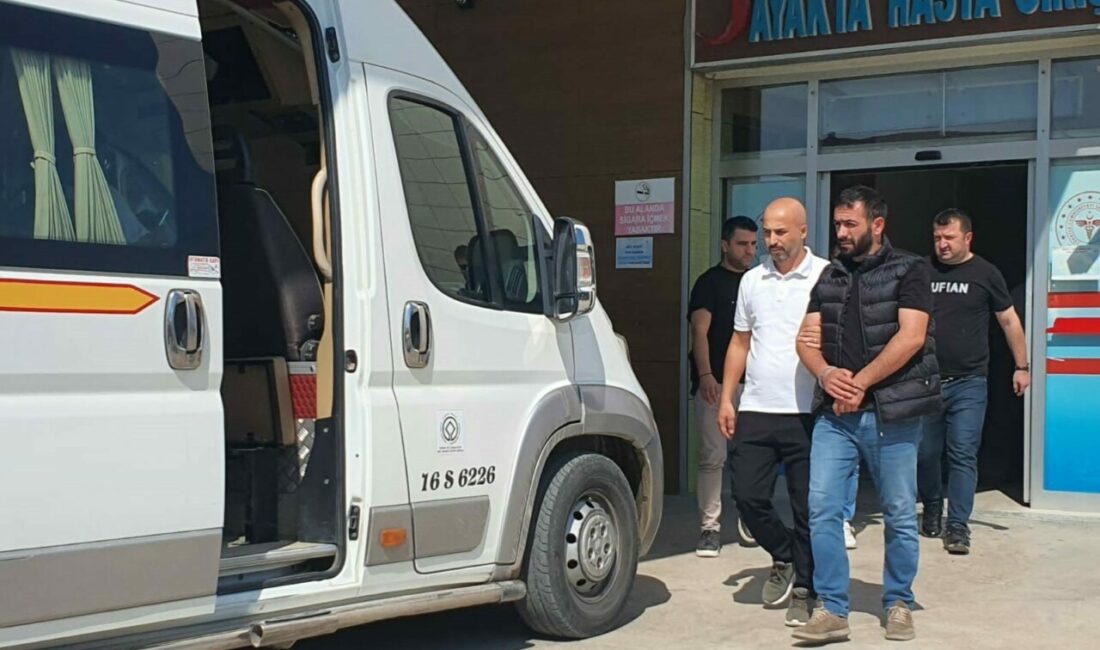 Bursa’nın İnegöl ilçesinde Narkotik Büro Amirliği ekipleri uyuşturucu tacirini kıskıvrak
