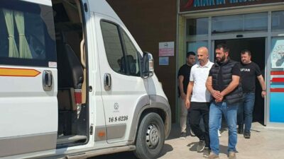 Bursa’nın İnegöl ilçesinde Narkotik Büro Amirliği ekipleri uyuşturucu tacirini kıskıvrak