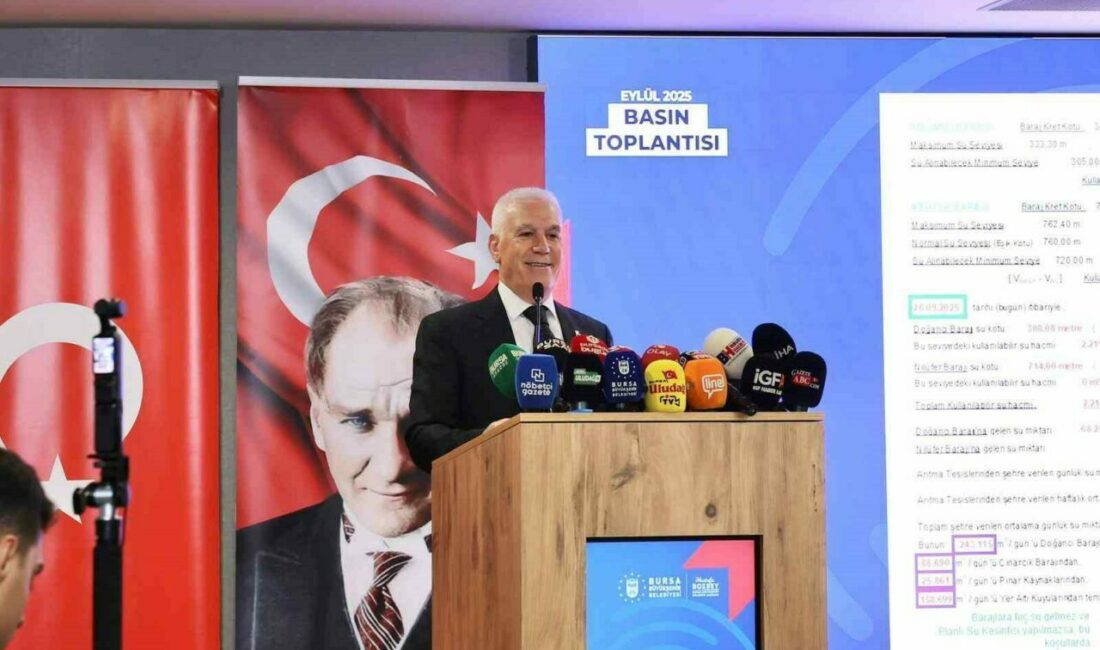 Bursa’da yere çöp atanlar, tespit edilip cezalandırılacak Bursa Büyükşehir Belediye Başkanı Mustafa Bozbey, yere çöp atanların cezalandırılması