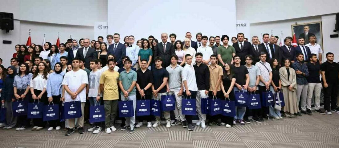 Bursa Valiliği himayesinde Bursa Ticaret ve Sanayi Odası (BTSO) ve