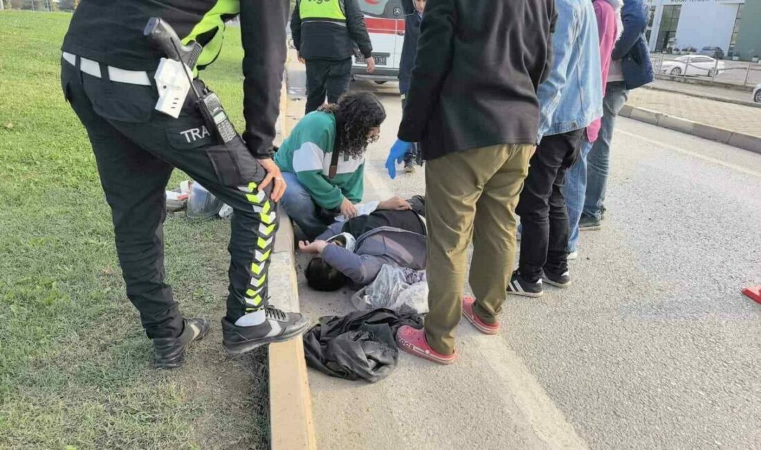 Arabaya bağlanıp iple çekilen motosiklet kaldırıma savruldu: 1 yaralı Bursa’nın İnegöl ilçesinde otomobilin arkasına arıza yaptığı için bağlanıp çekilen
