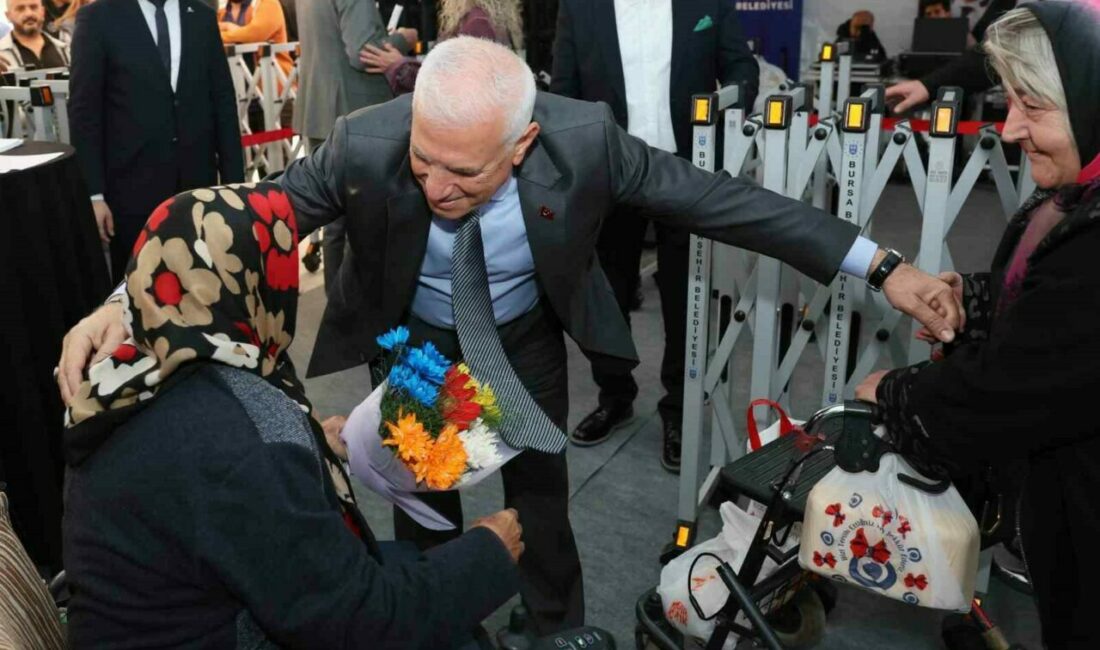 Başkan Bozbey: “Bursa’ya hizmet etmek bizim için onurdur” Kendileri için en değerli makamların halkla buluştukları alanlar olduğunu söyleyen