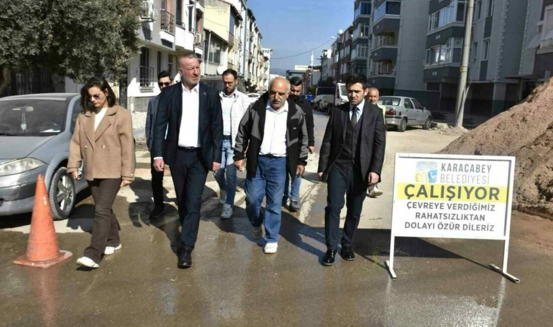Başkan Karabatı Emirsultan’daki çalışmaları yerinde inceledi Karacabey Belediye Başkanı Fatih Karabatı, Emirsultan Mahallesi’nde yürütülen kaldırım ve