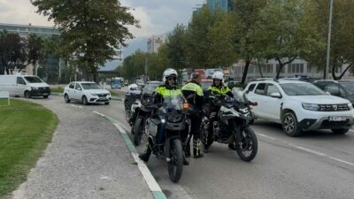 Bursa’nın Osmangazi ilçesinde köprü altına bırakılan şüpheli valiz, vatandaşlara korku