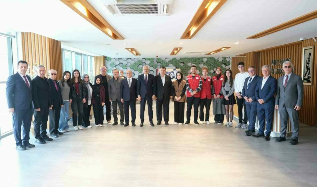 Bursa Cumhuriyet Başsavcısı Ramazan Solmaz Mudanya Üniversitesi’nde gençlerle buluştu Mudanya Üniversitesi’nin öğrencilerini alanında uzman ve başarı hikayeleriyle örnek isimlerle