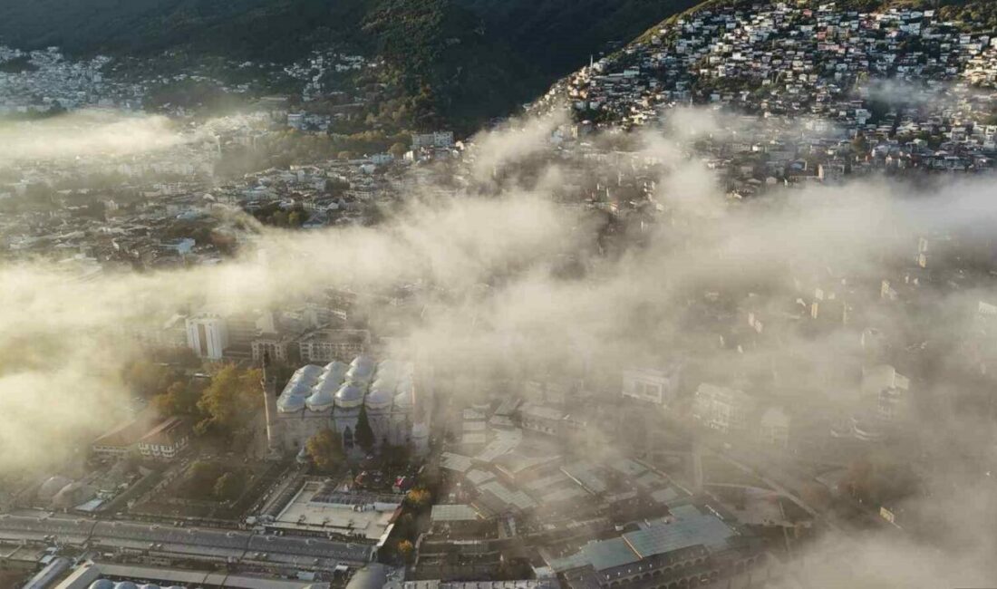 Bursa güne sisle uyandı Bursa güne sisle uyandı. Dün yaşanan şiddetli yağış yerini sisli