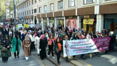 Bursa İl Sağlık Müdürlüğü tarafından, meme kanserinde erken teşhisin önemine