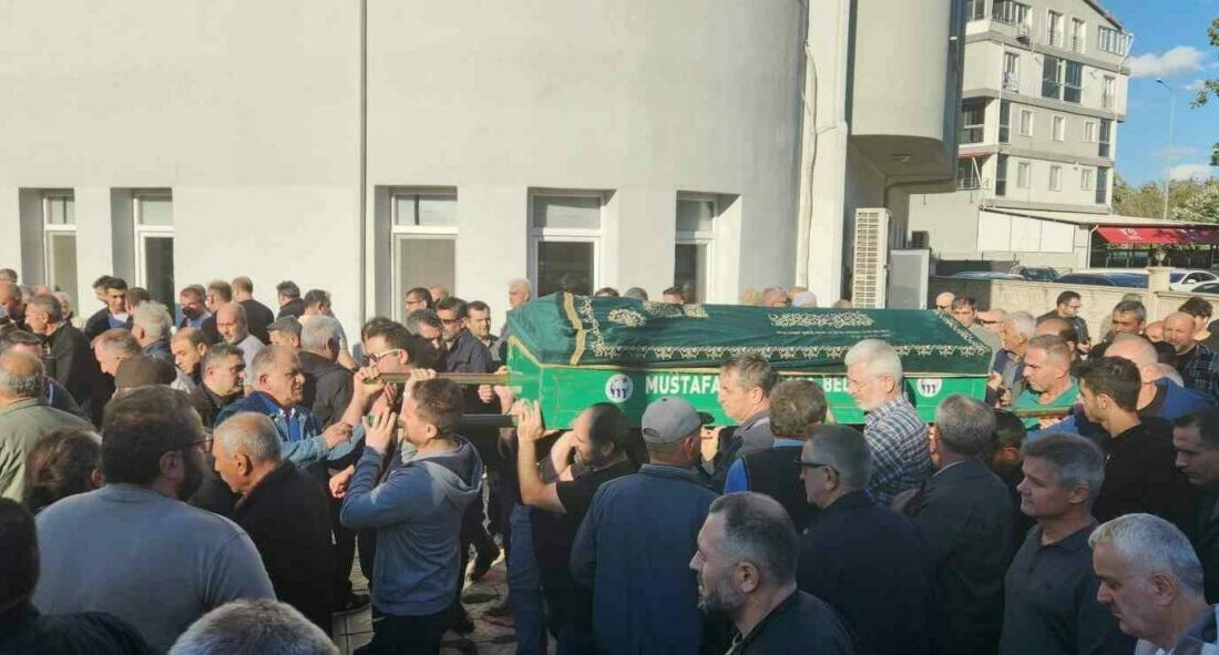Bursa’nın Mustafakemalpaşa ilçesinde bir okul müdürü kalp krizi sonucu hayatını