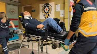 Bursa’nın İnegöl ilçesinde hafif ticari aracın tırla çarpıştığı kazada 2