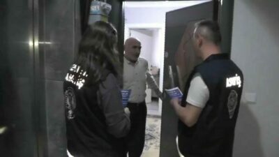 Bursa’nın Kestel ilçesinde polis ekipleri, hırsızlık olaylarını önlemek ve vatandaşlarda