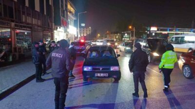 Bursa’da polis ekipleri, kentin farklı noktalarında huzur ve güven uygulaması