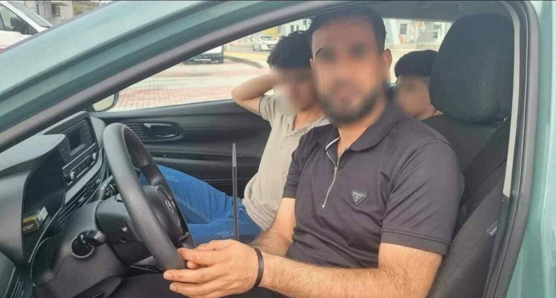 Bursa’da polis ekipleri, İzmir’den İstanbul’a ücret karşılığında düzensiz göçmenleri taşıyan