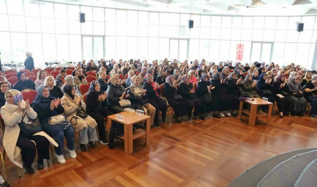 Bursa Büyükşehir Belediyesi tarafından bu yıl 17.’si düzenlenen Bursa Edebiyat