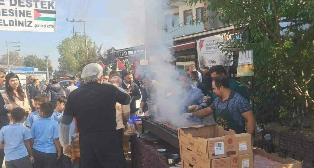 Bursa’nın Çeltik Mahallesinden Gazze’ye destek Bursa’nın İnegöl ilçesine bağlı Çeltikçi Mahallesi’nde, Gazze halkına destek hedefiyle