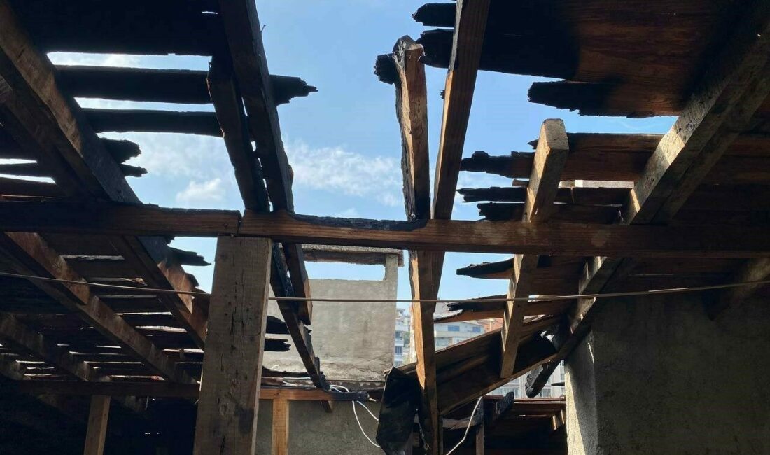 Bursa’nın Mudanya ilçesi Güzelyalı Yalı Mahallesi’nde bulunan Feyizoğlu Apartmanı’nda 4.