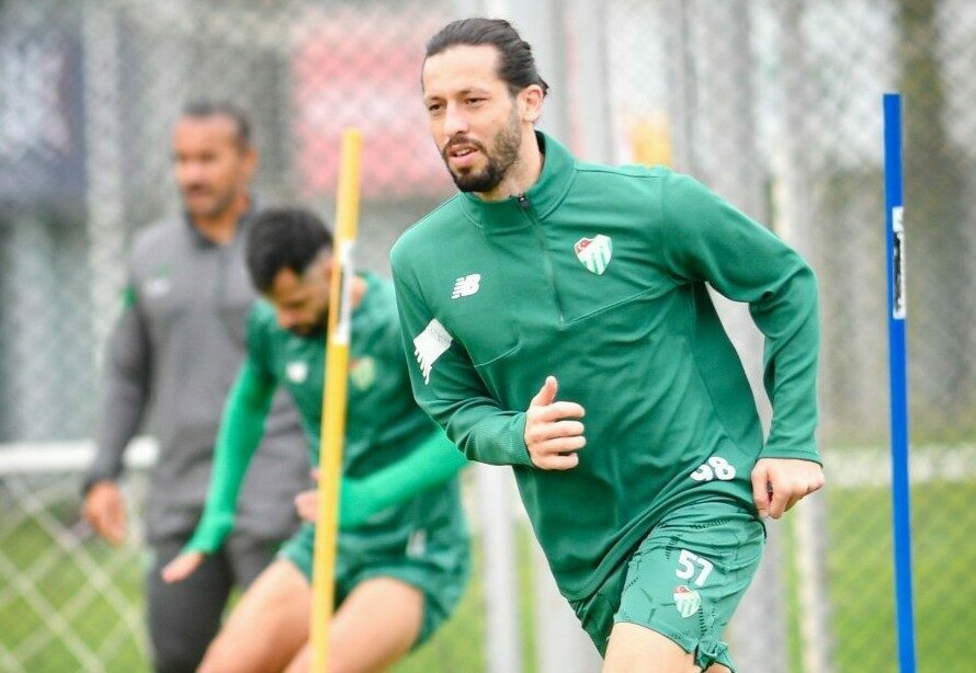 Bursaspor Kırklarelispor deplasmanına hazır Bursaspor, Lig’in 7. haftasında deplasmanda oynayacağı Granny’s Waffles Kırklarelispor maçı