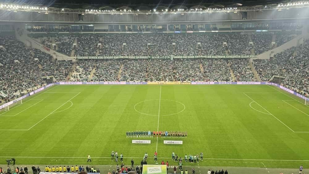 Bursaspor sahasında Muş Spor ile 2-2 berabere kaldı Nesine 2. Lig Kırmızı Grup’ta Bursaspor, taraftarı önünde Muş Spor’u