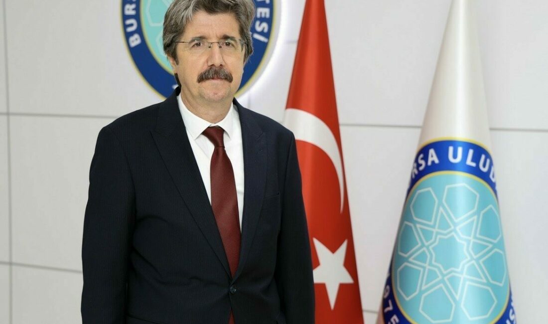 BUÜ’de “Sosyal Transkript” uygulaması başladı Bursa Uludağ Üniversitesi (BUÜ), öğrencilerin öğrenim süreleri boyunca üniversite içinde,