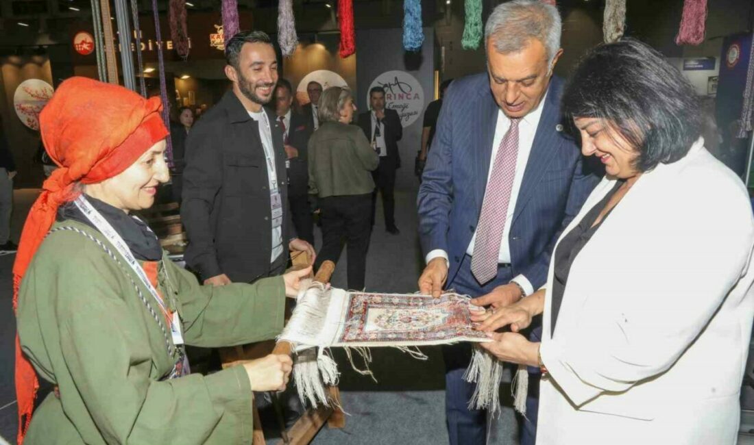 Türkiye’nin çeşitli bölgelerinden üniversitelerin, bağımsız el sanatları atölyelerinin ve olgunlaşma