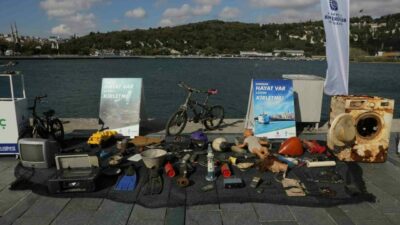 Bursa Büyükşehir Belediyesi’nin, Marmara Denizi’nden ve sahillerden toplanan atıklarla hazırladığı