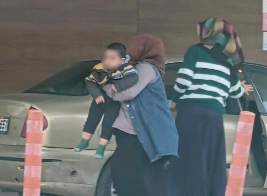 Deterjan içen bebek hastanelik oldu Bursa’nın İnegöl ilçesinde mutfakta bulduğu bulaşık deterjanını içen 1 buçuk