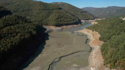 Bursa’da içme suyunu karşılayan barajlardaki doluluk oranı kritik seviyelere geriledi.