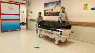 Bursa’da Mısır uyruklu Muhammed Abdelhai, arkadaşları tarafından evinde hareketsiz halde