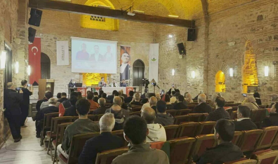 Filistin Alimler Birliği Başkanı Dr. Takruri: “Eğer o temiz toprağı zalimlerin elinden kurtarmak istiyorsak hepimizin görevi mücadele etmektir” Bursa’da düzenlenen “İnsanlığın vicdanı Sumud Filosu ve Filistin” programına katılan