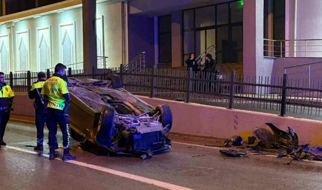 Bursa’nın Gemlik ilçesinde kontrolden çıkan otomobilin takla attığı kazada 3