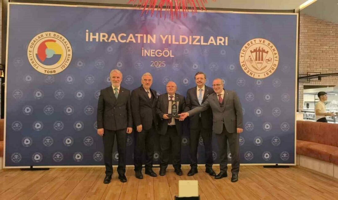 “İhracatın Yıldızları” ödülleri sahiplerini buldu İnegöl Ticaret ve Sanayi Odası tarafından düzenlenen programla “İhracatın Yıldızları”