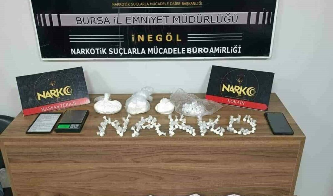 İnegöl’de uyuşturucu operasyonu: 620 gram kokain ele geçirildi Bursa’nın İnegöl ilçesinde, Bursa Emniyet Müdürlüğü Narkotik Suçlarla Mücadele ekiplerince