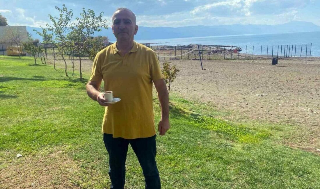 İznikli esnaftan Papa’ya sürpriz teklif Medeniyetler Başkenti Bursa’nın İznik ilçesinde çay bahçesi işleten ilçenin sevilen