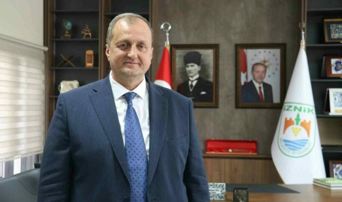 İznik Belediyesi 46 mahallede planladığı program çerçevesinde çalışmalarını sürdürüyor. Bu