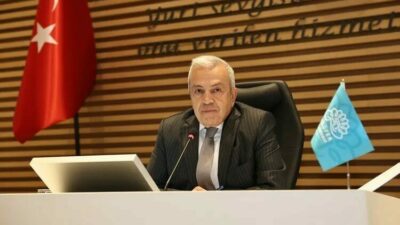 Nilüfer Belediye Başkanı Şadi Özdemir, önceki dönem Belediye Başkanı Turgay