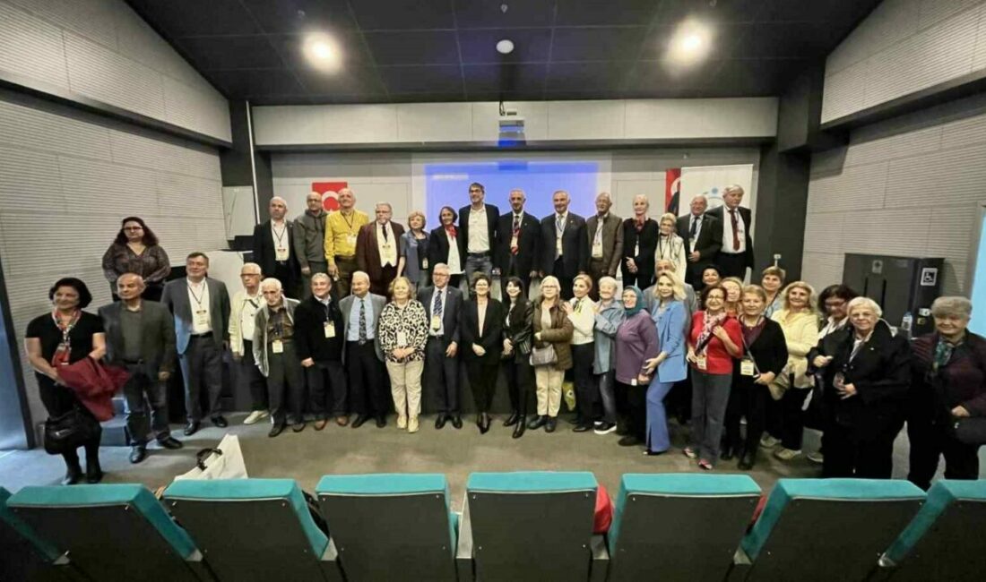 Nilüfer Kent Konseyi Emekliler Meclisi’nde Güzelsoy dönemi Nilüfer Kent Konseyi Emekliler Meclisi, gerçekleştirdiği genel kurulda yeni yönetimini