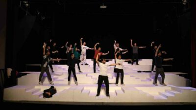 Nilüfer Belediyesi Kent Tiyatrosu (NKT) 2025-2026 Tiyatro Sezonu’na “Lüküs Hayat”