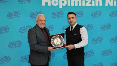 Önderışık’tan Başkan Şadi Özdemir’e iade-i ziyaret Nilüfer Belediye Başkanı Şadi Özdemir, Nilüfer İlçe Jandarma Komutanı Jandarma