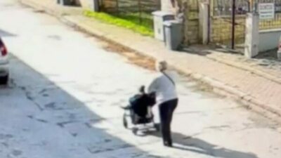 Bursa’nın İnegöl ilçesinde bir iş adamı, para dolu çantasını otomobilin